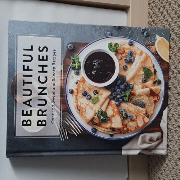 Beautiful Brunches Cookbook - Picture 1 of 16